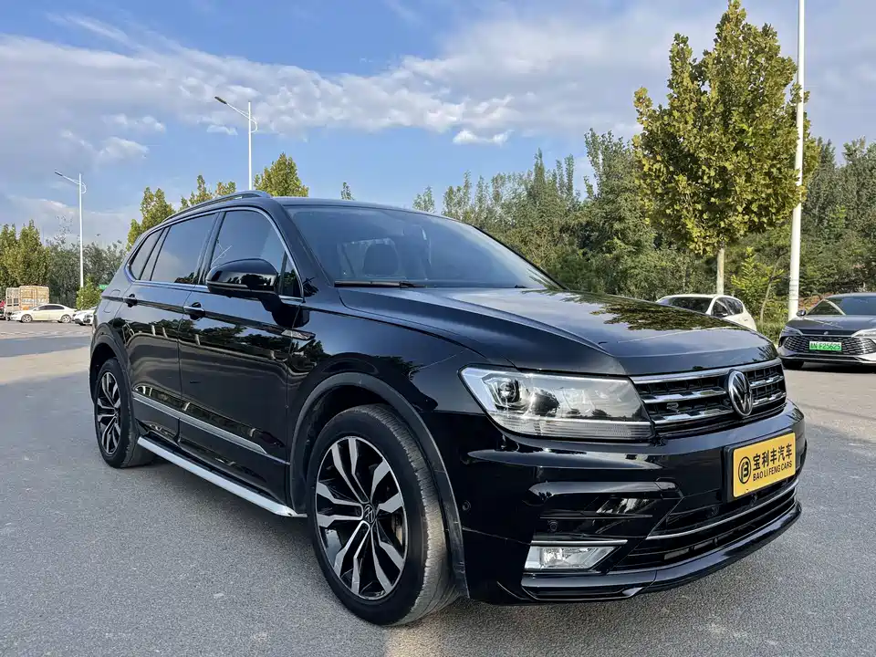 Volkswagen Tiguan L