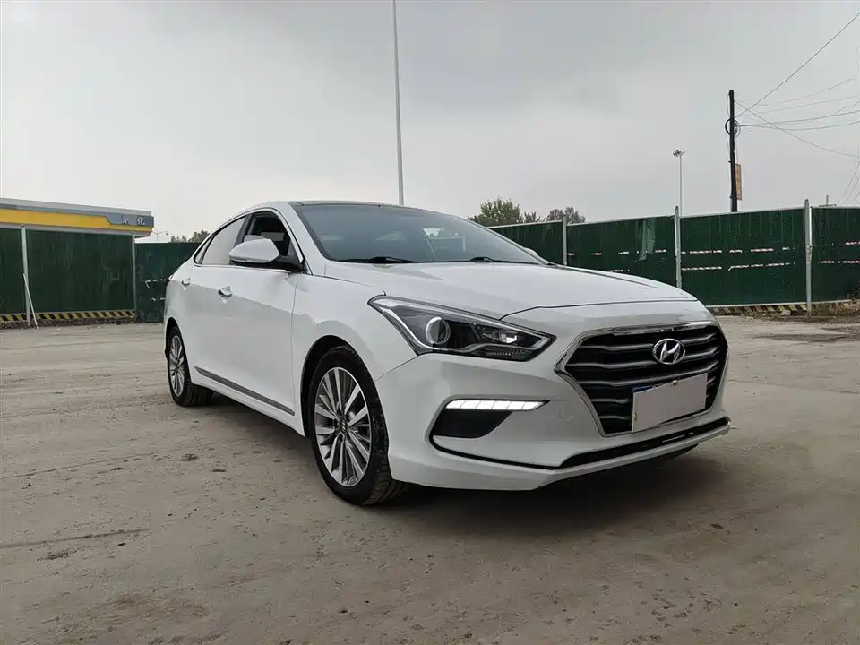 Hyundai Name picture