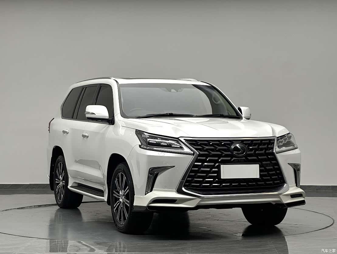 Lexus LX, 2019 3