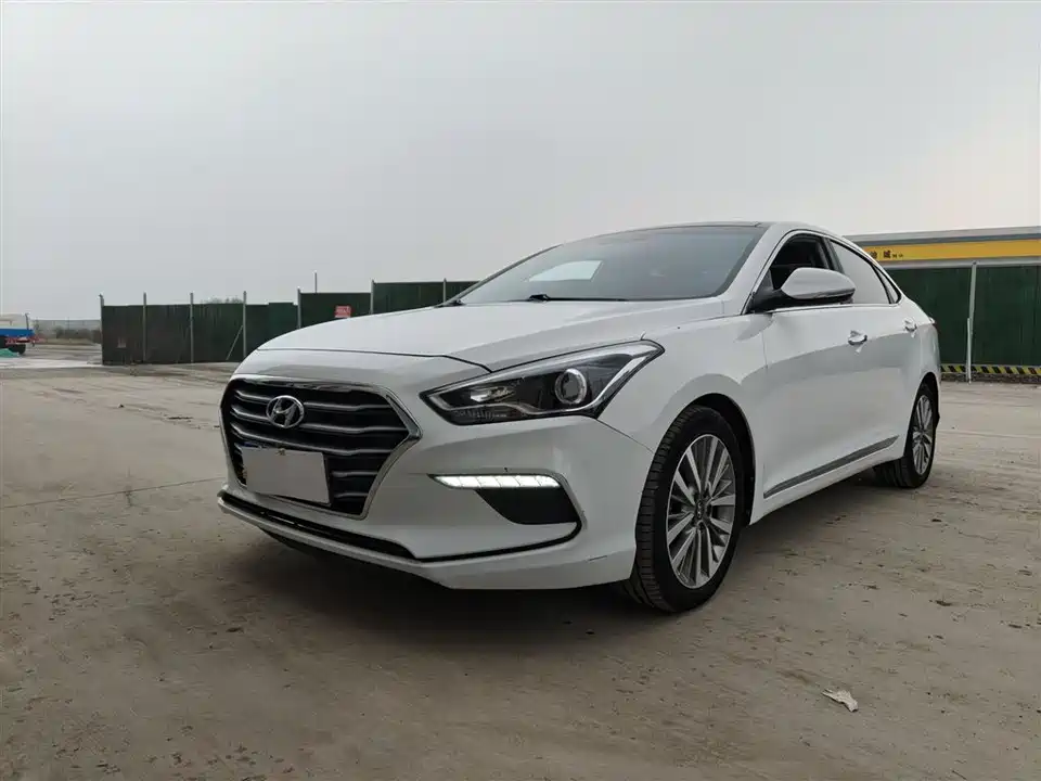 Hyundai Name picture