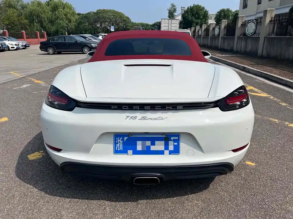 Porsche 718