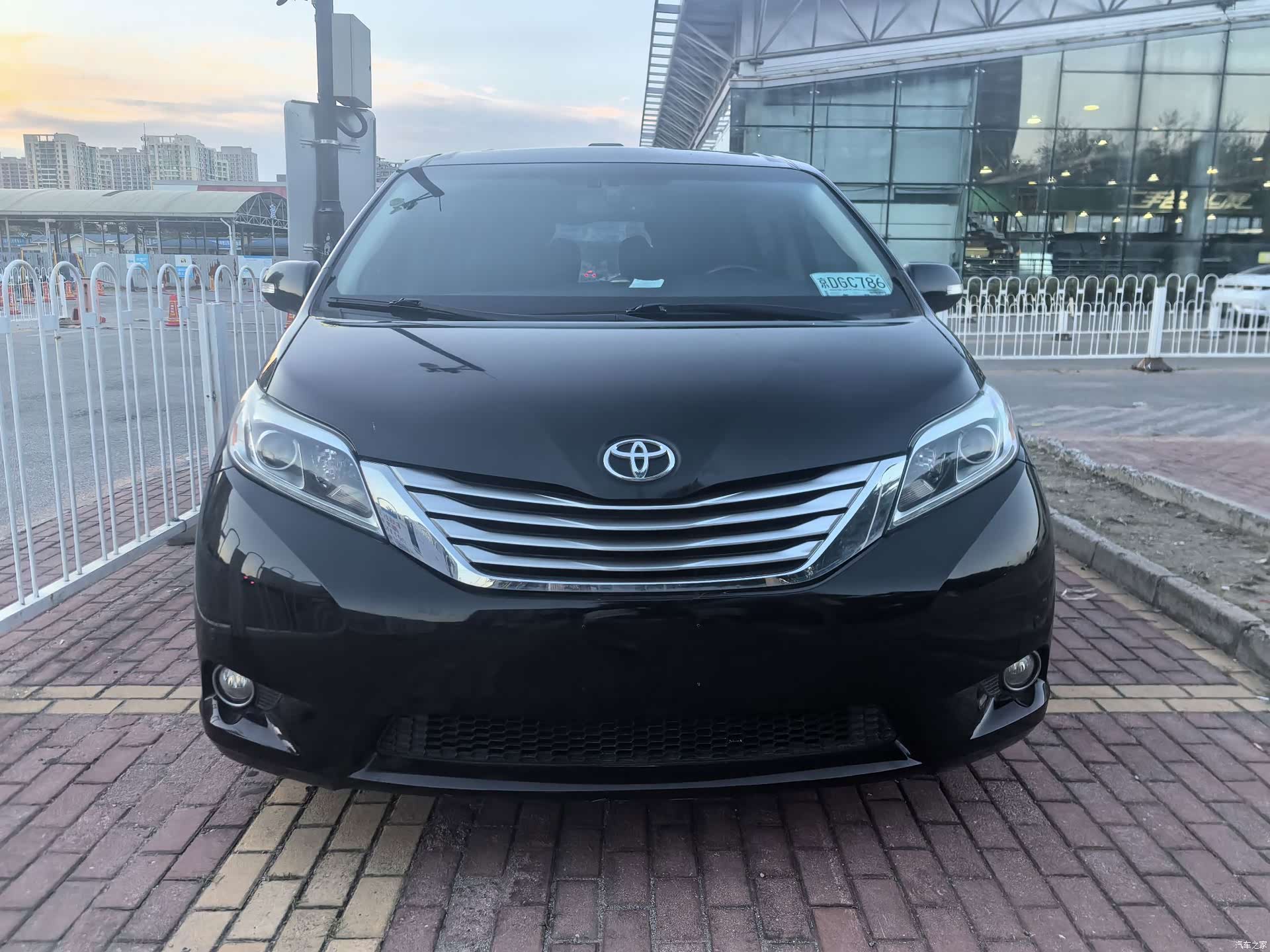 Toyota Sienna, 2017 2