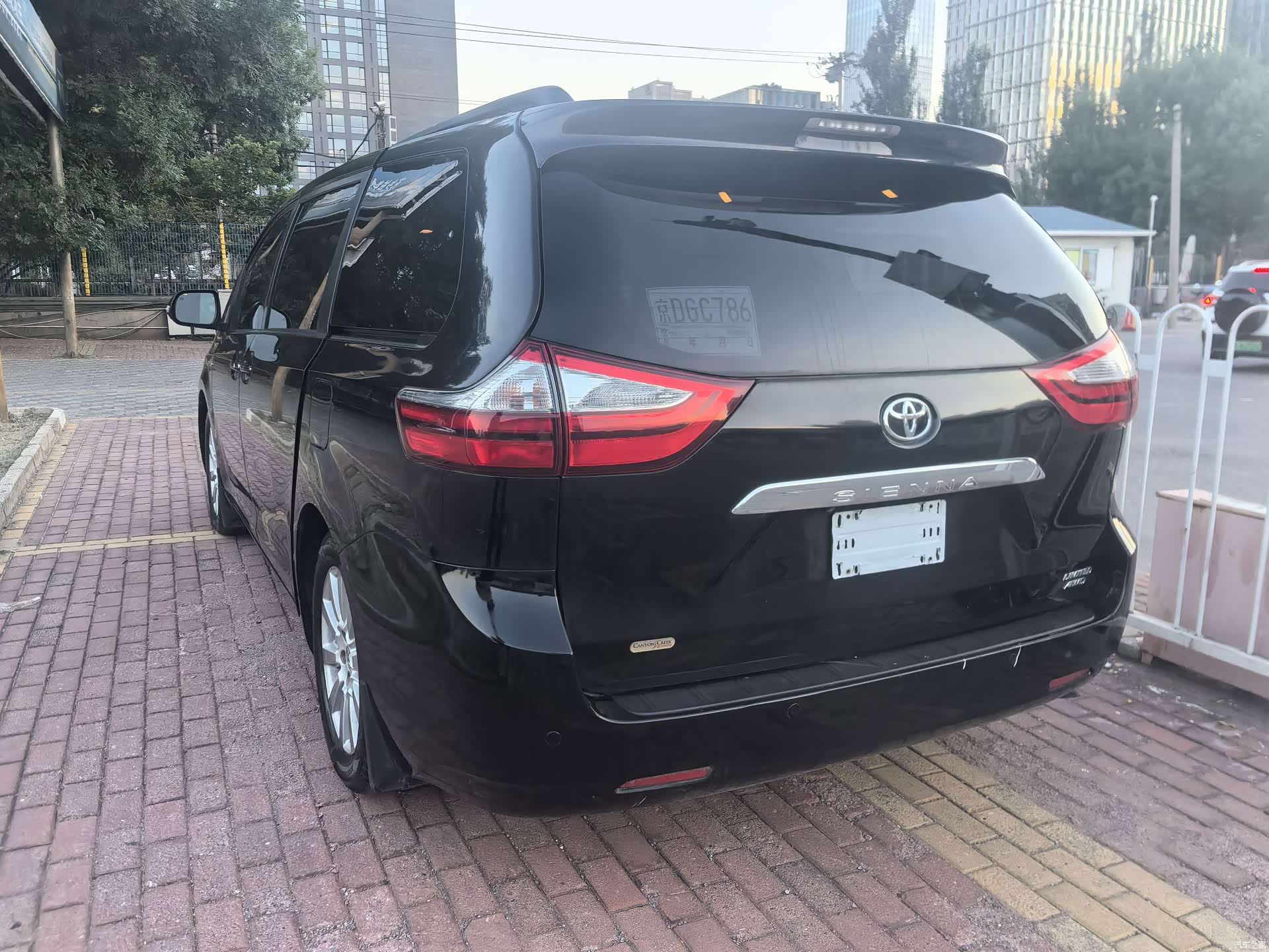 Toyota Sienna, 2017 9