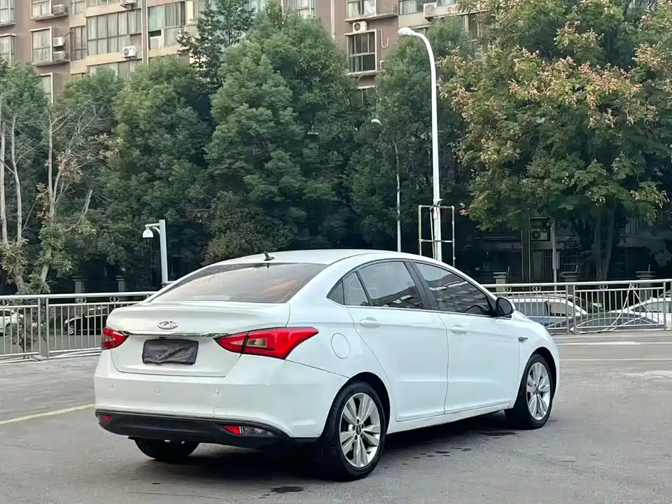 Chery Arrizo 5