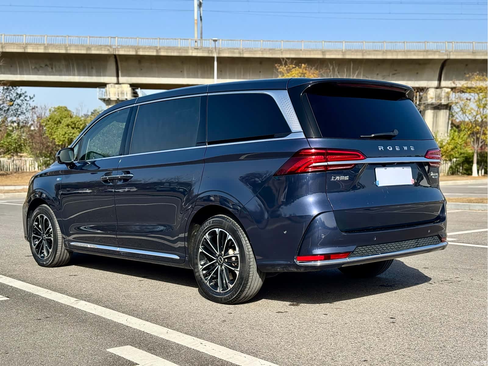 Roewe iMAX8, 2023 3