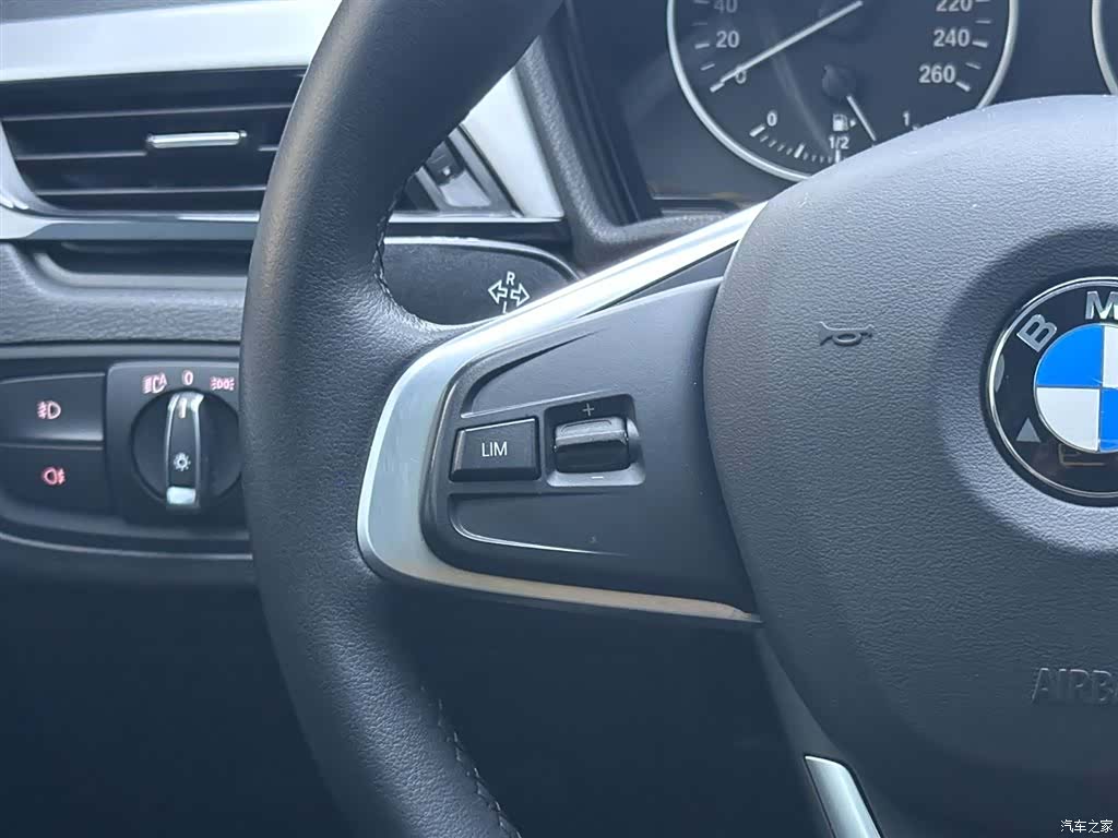 BMW X1, 2018 15