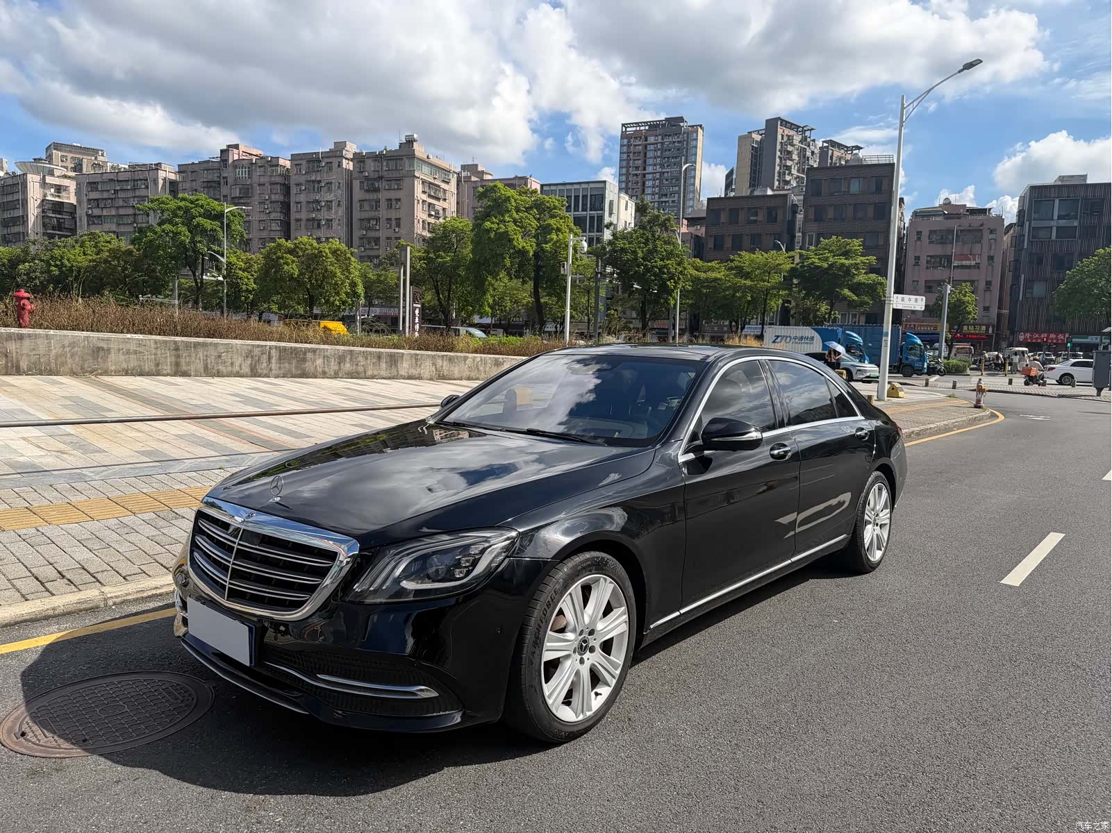 Mercedes-Benz S-Class, 2018 1