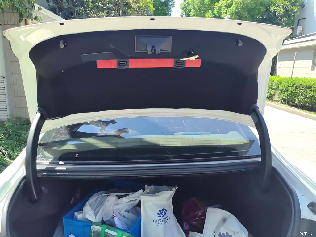 Ford Taurus, 2019 10