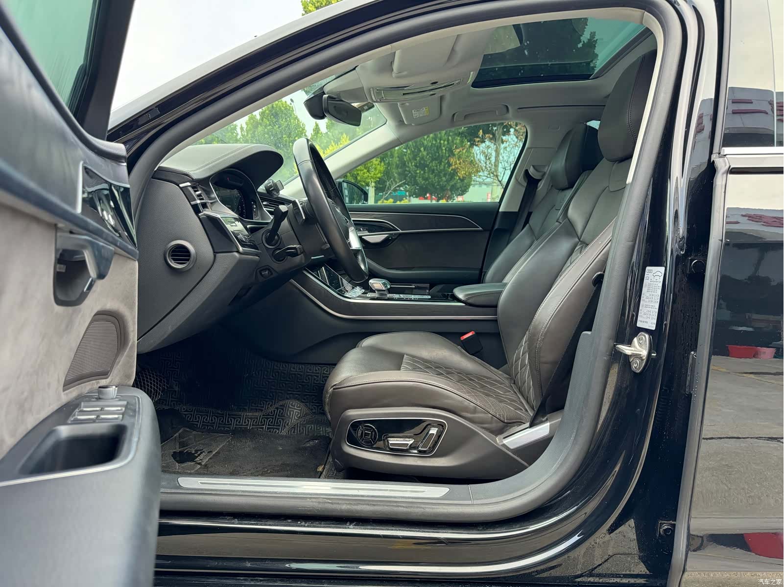 Audi A8L, 2022 8