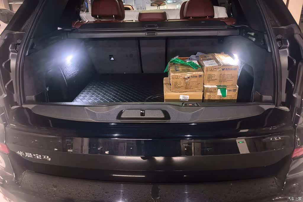 BMW X5, 2025 4