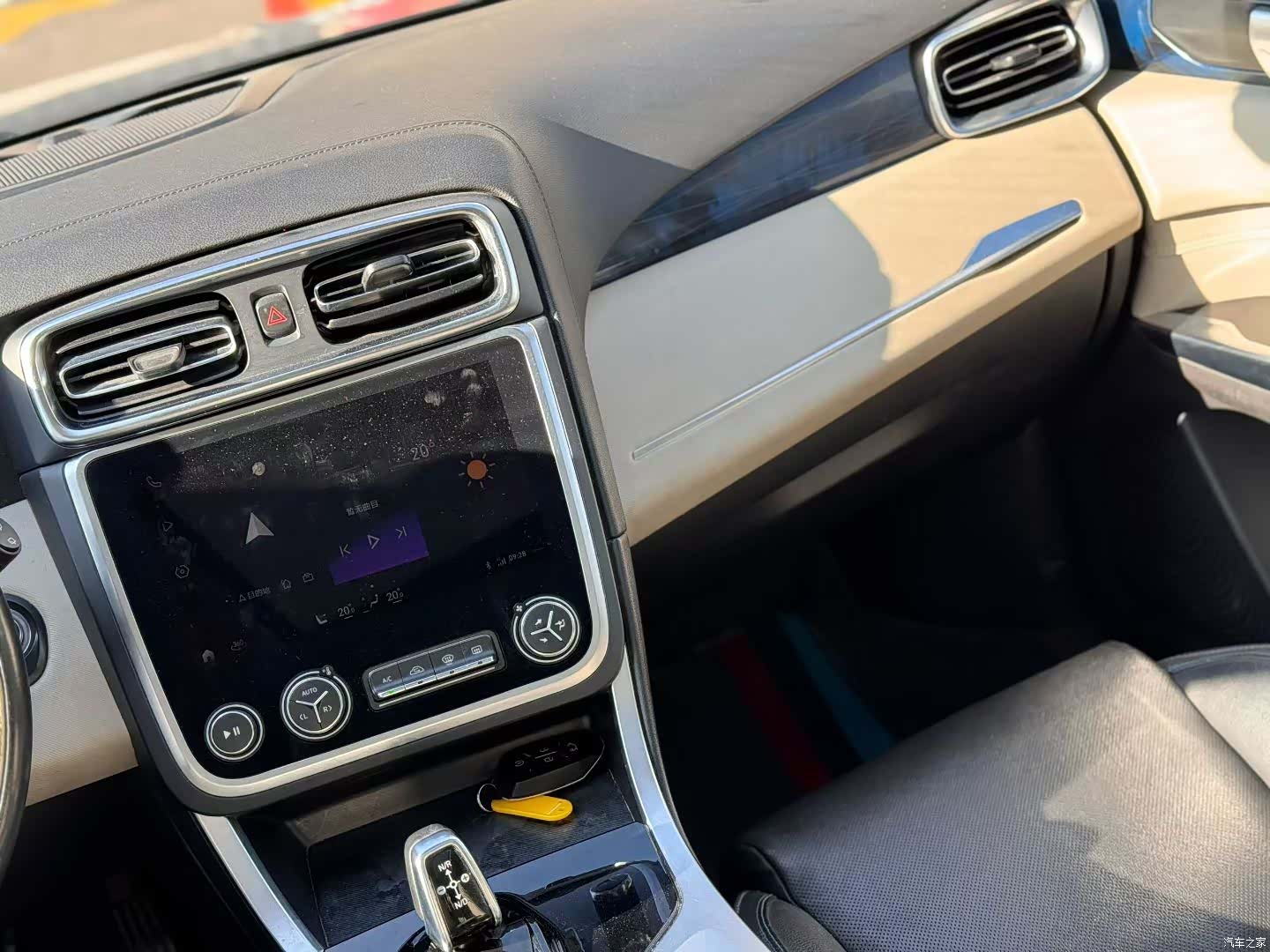 Lynk & Co 01, 2019 все фото
