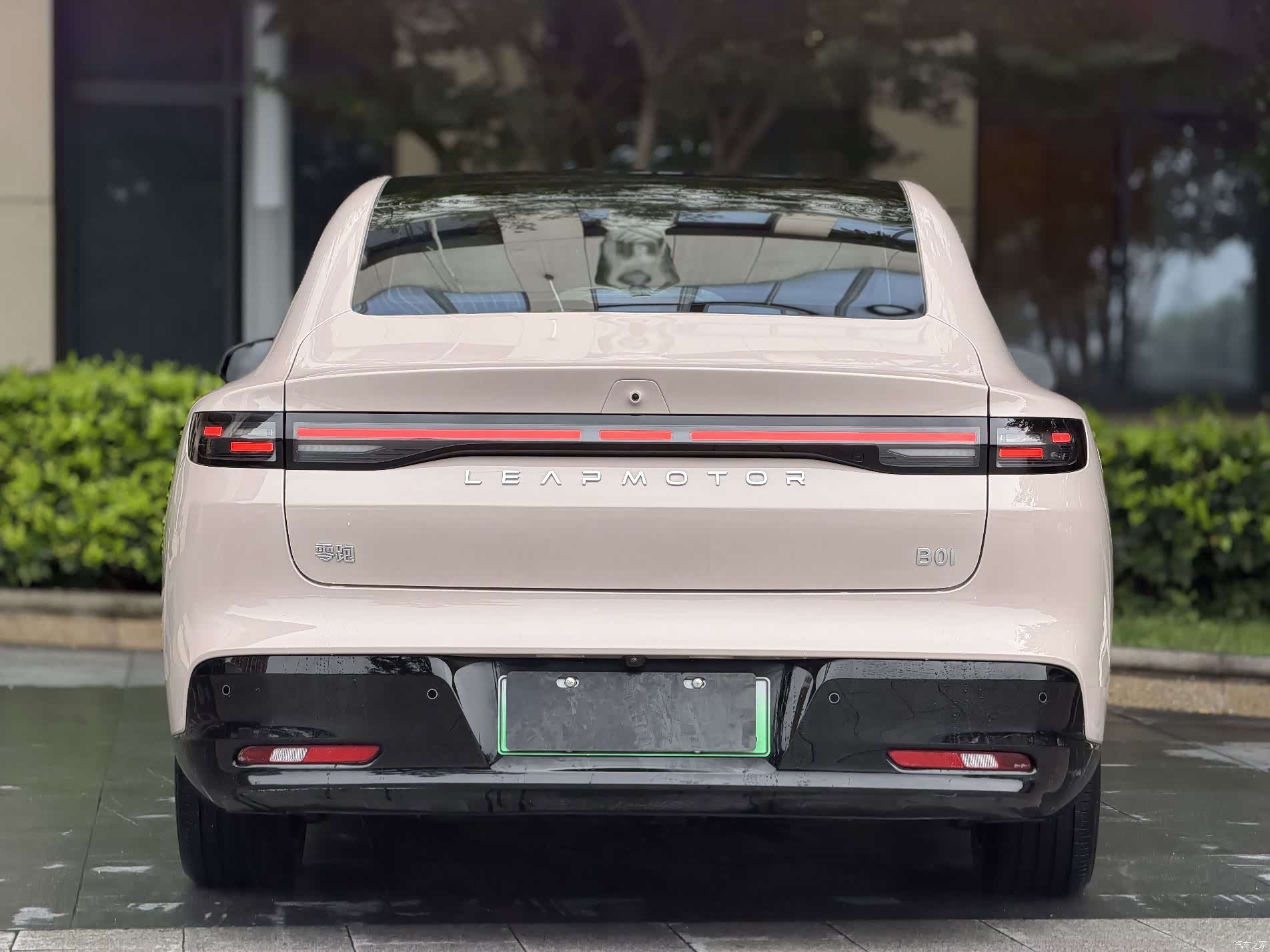 Leapmotor B01, 2025 15