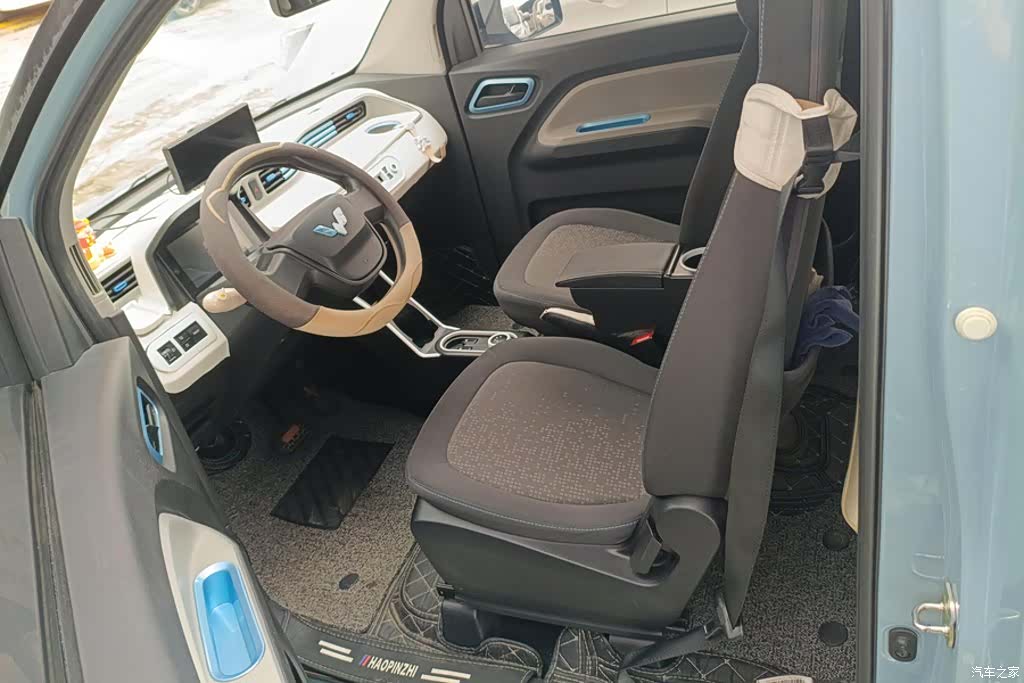 Wuling MINIEV, 2021 11