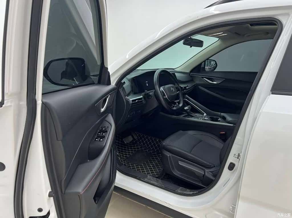Changan CS35, 2023 10