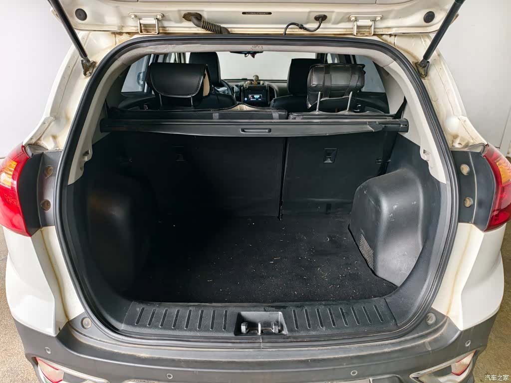 JAC S3, 2015 12