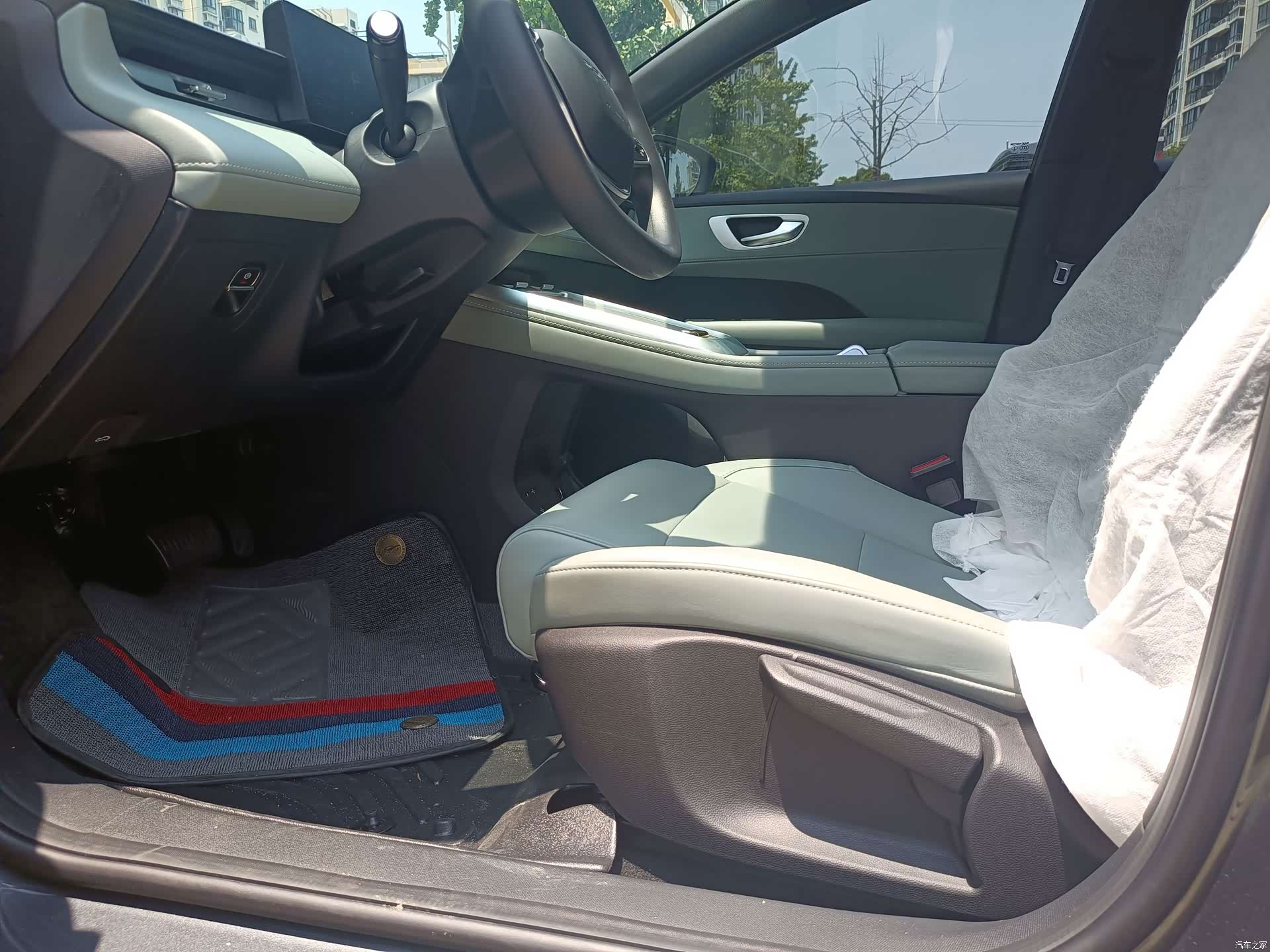Roewe D6, 2025 4