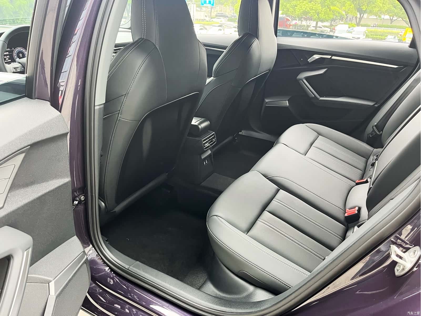 Audi Flying Spur, 2026 17