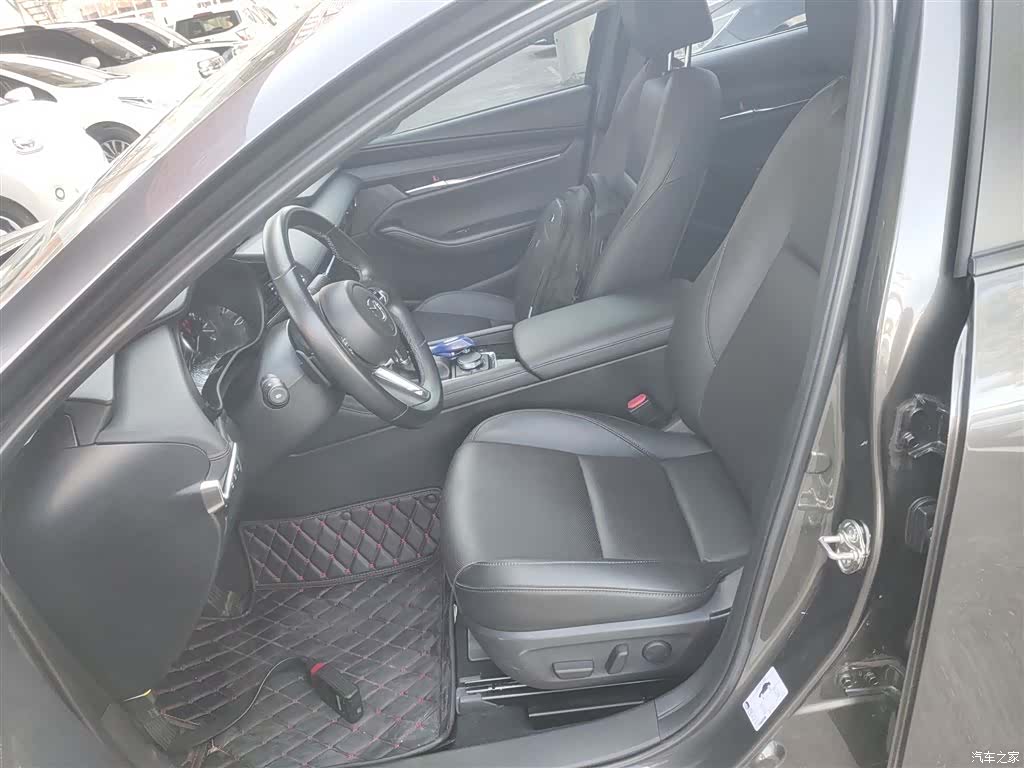Mazda Mazda3, 2024 15