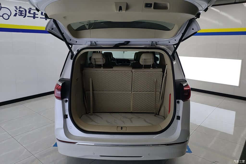 Buick GL8, 2021 4