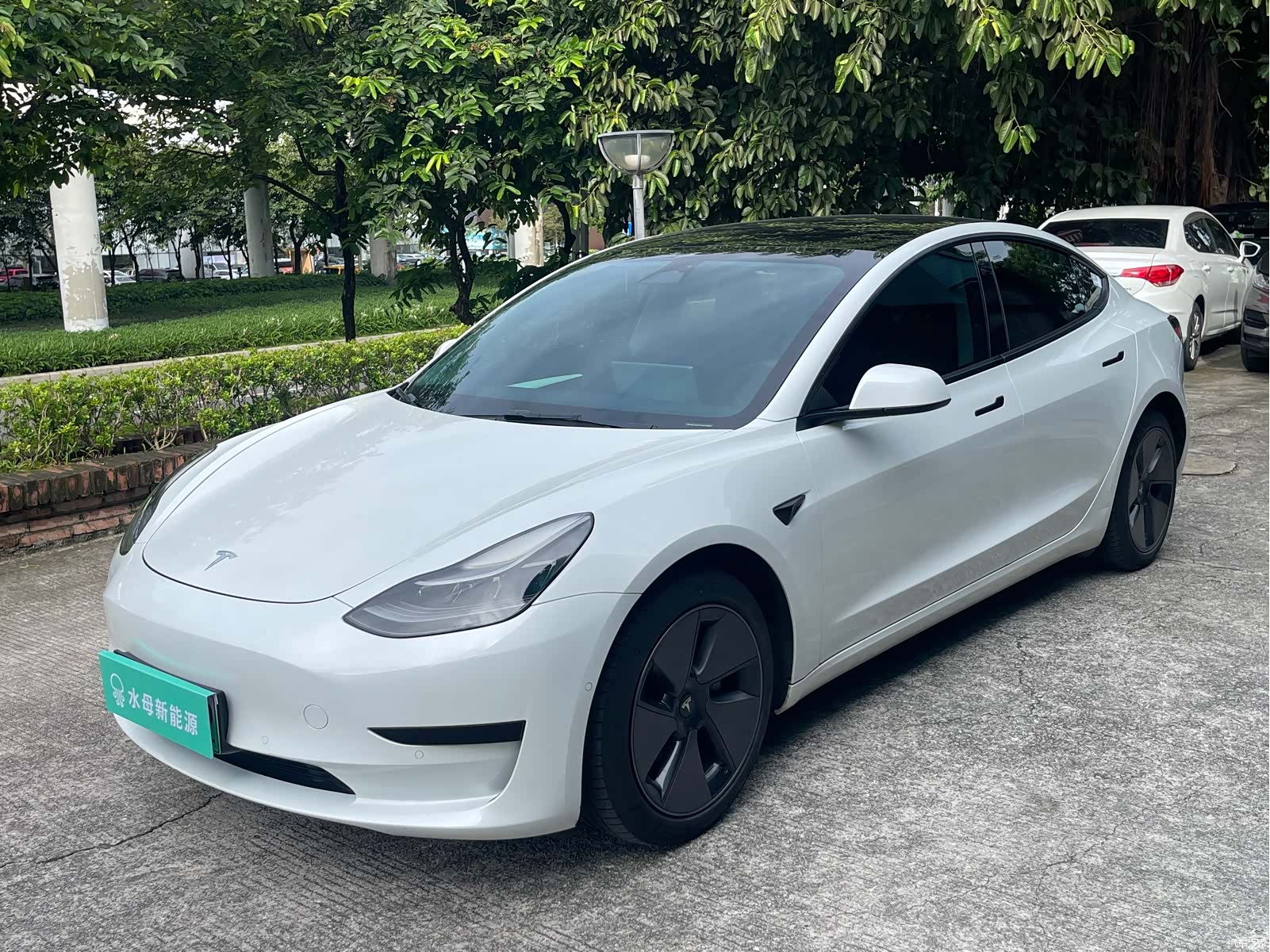 Tesla Model 3, 2022 1