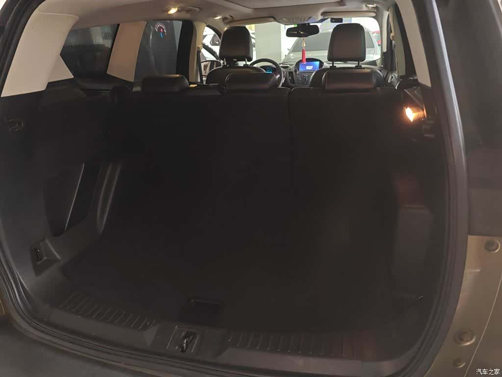 Ford Kuga, 2016 19