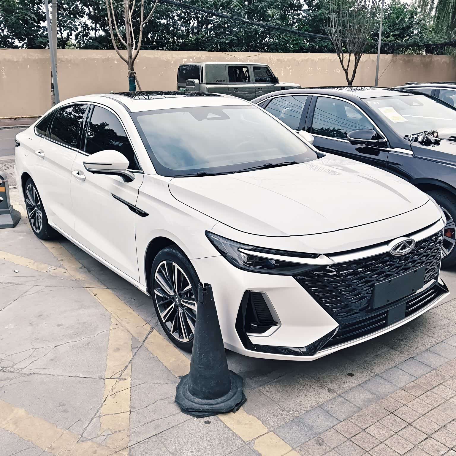 Chery Arrizo 8, 2023 3