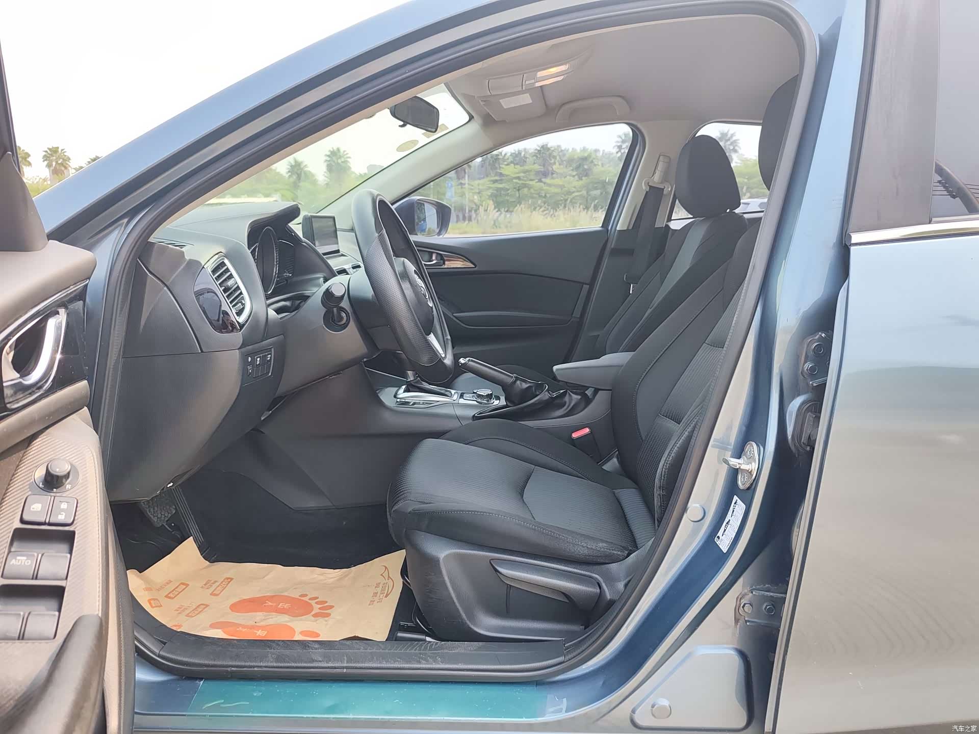 Mazda Mazda3, 2016 10