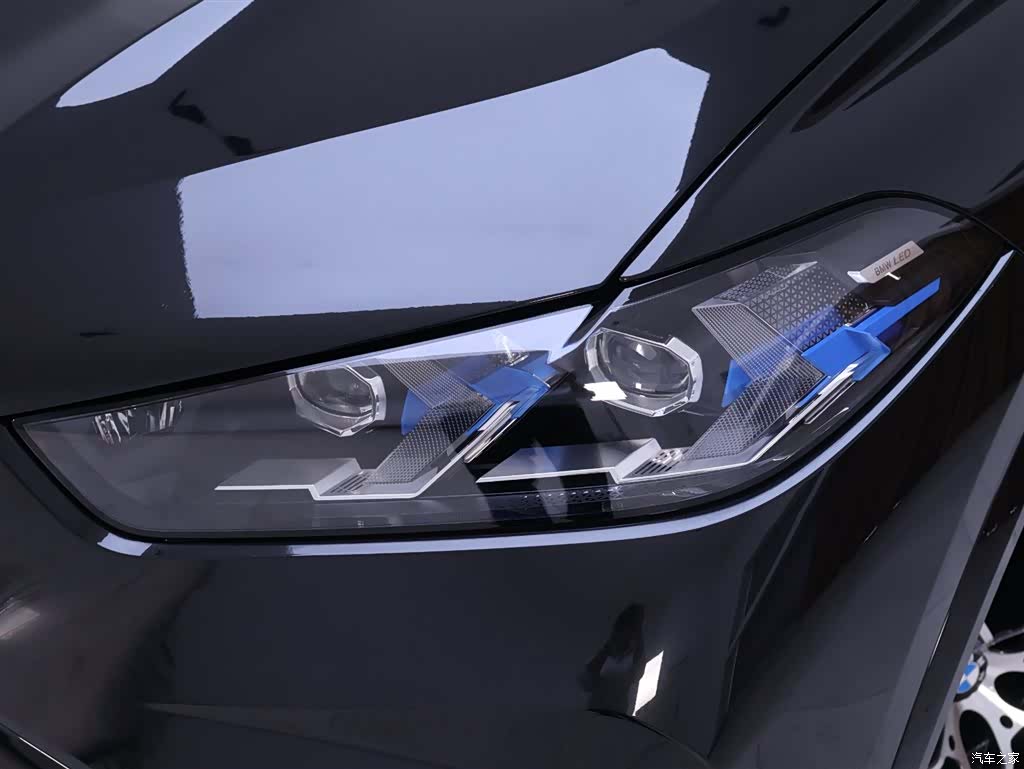 BMW X5, 2026 4