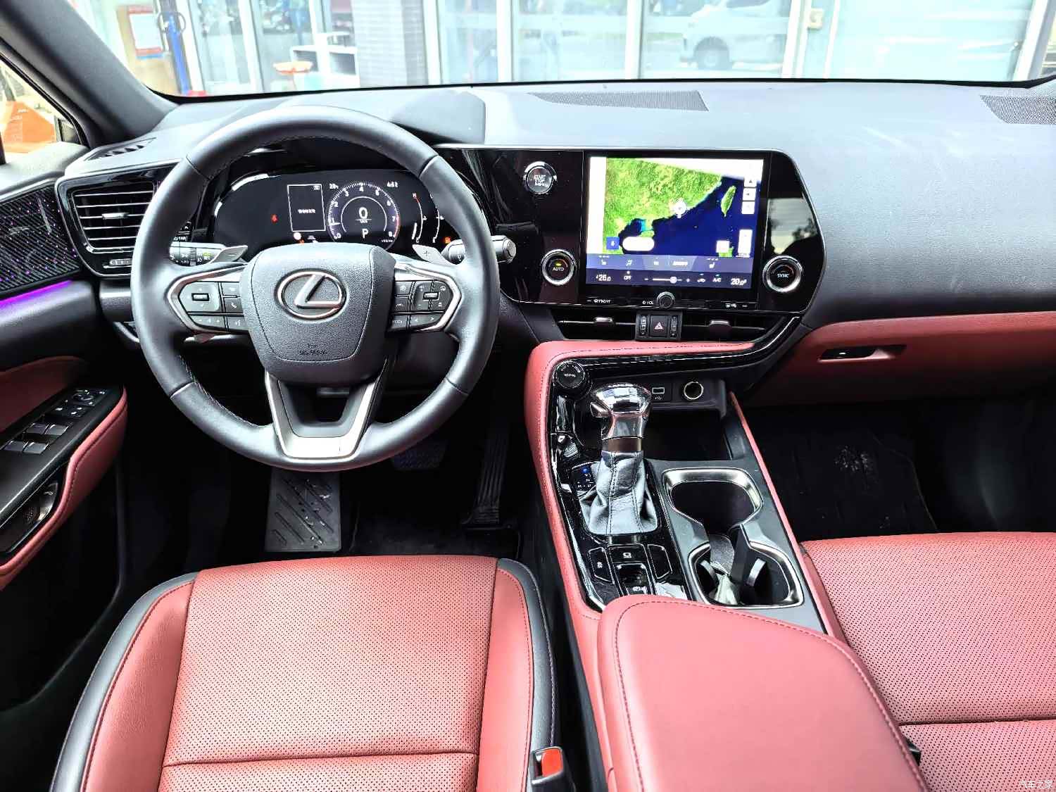 Lexus NX, 2025 6