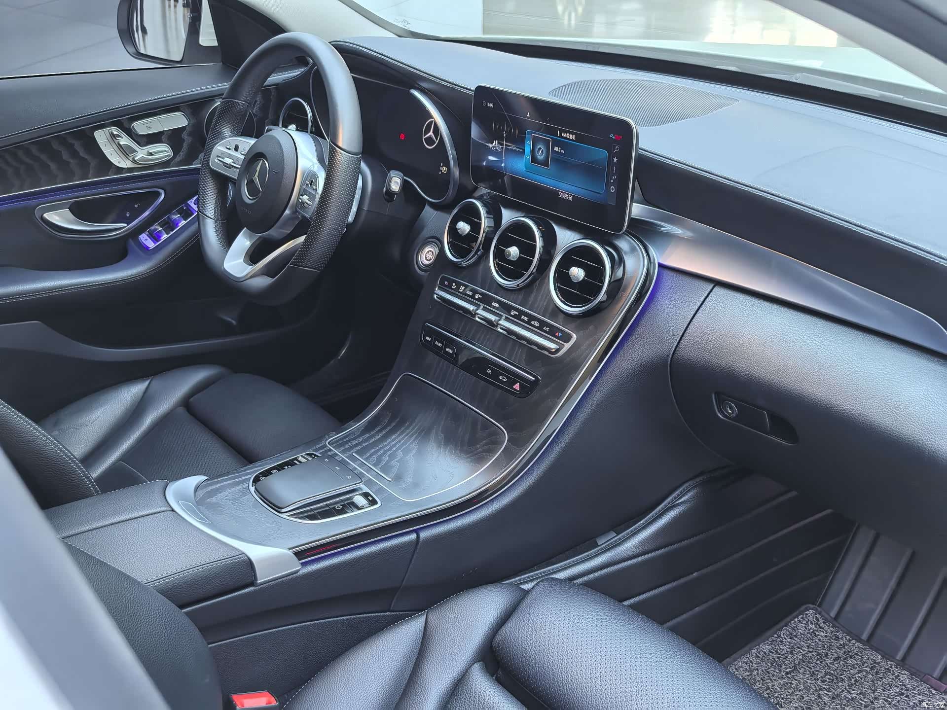 Mercedes-Benz C-Class, 2020 14