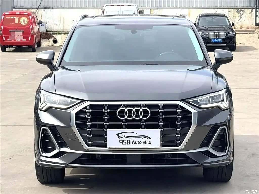 Audi Q3, 2022 2