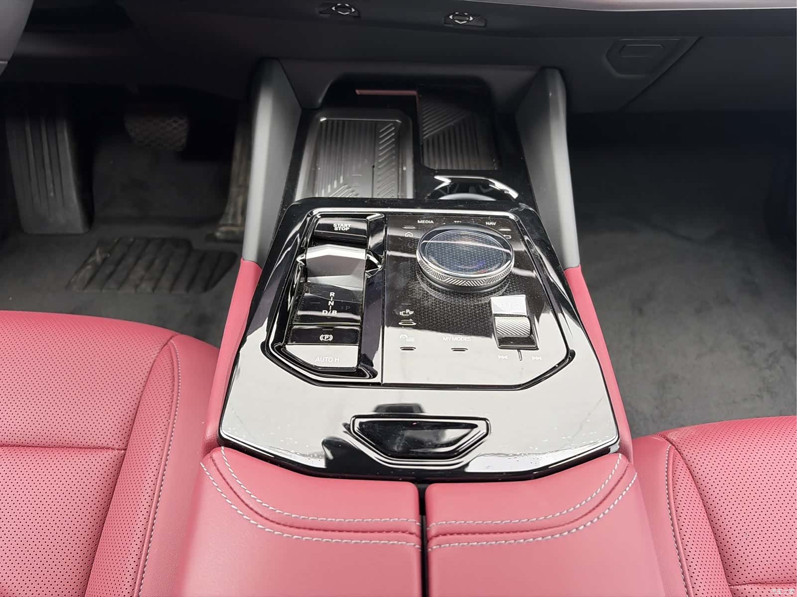 BMW i5, 2025 17
