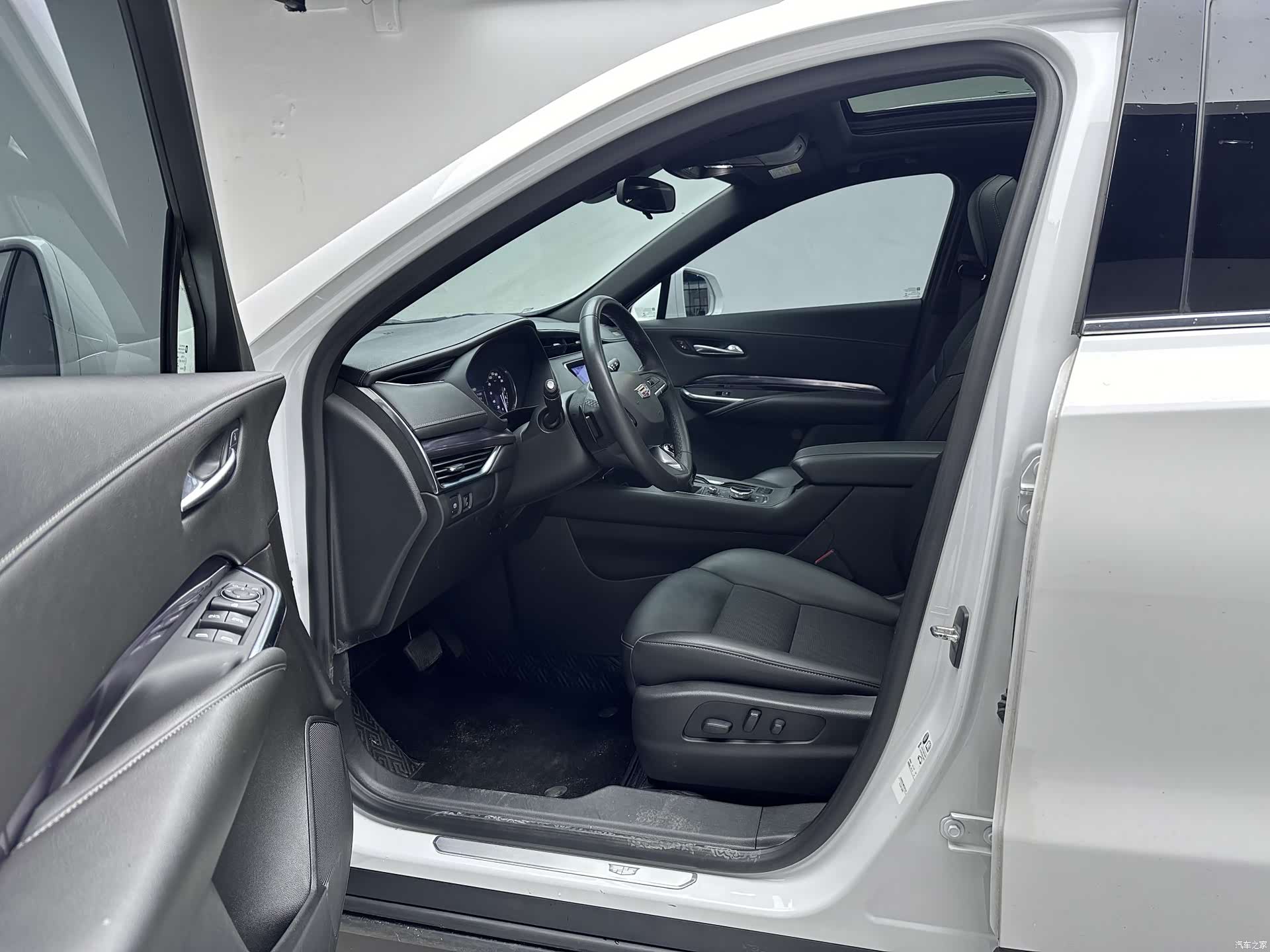 Cadillac XT4, 2021 9