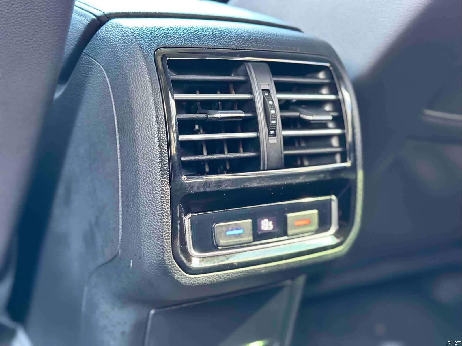 Volkswagen Variant, 2017 17