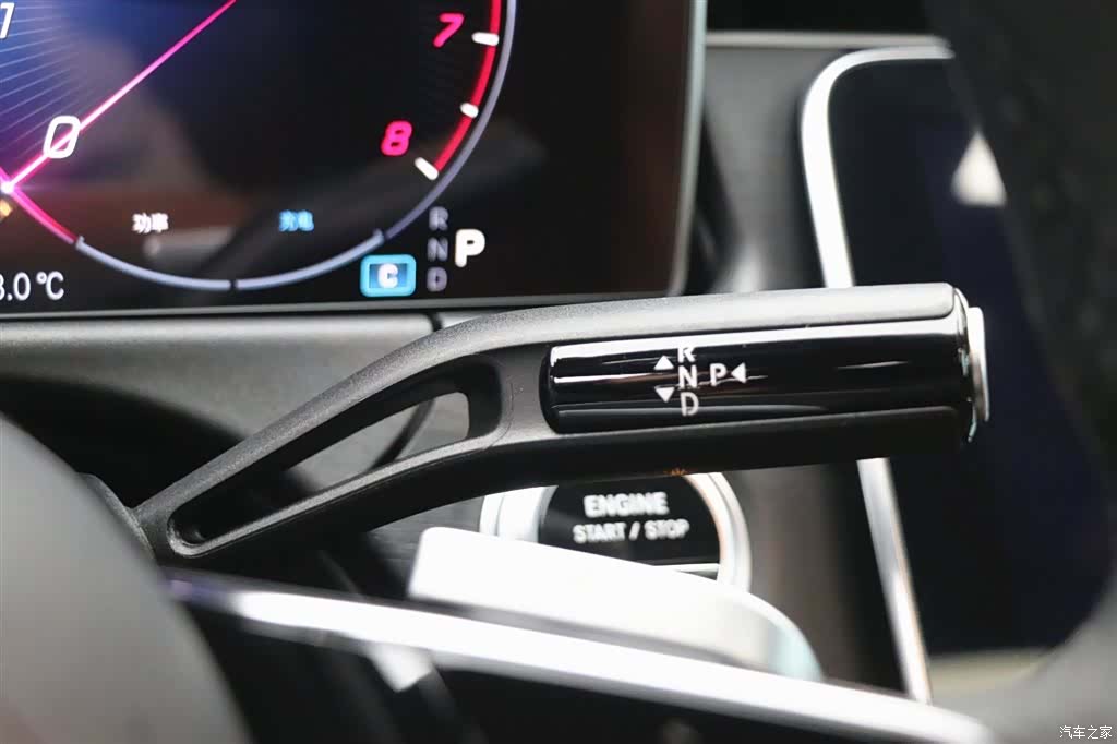 Mercedes-Benz E-Class, 2024 18
