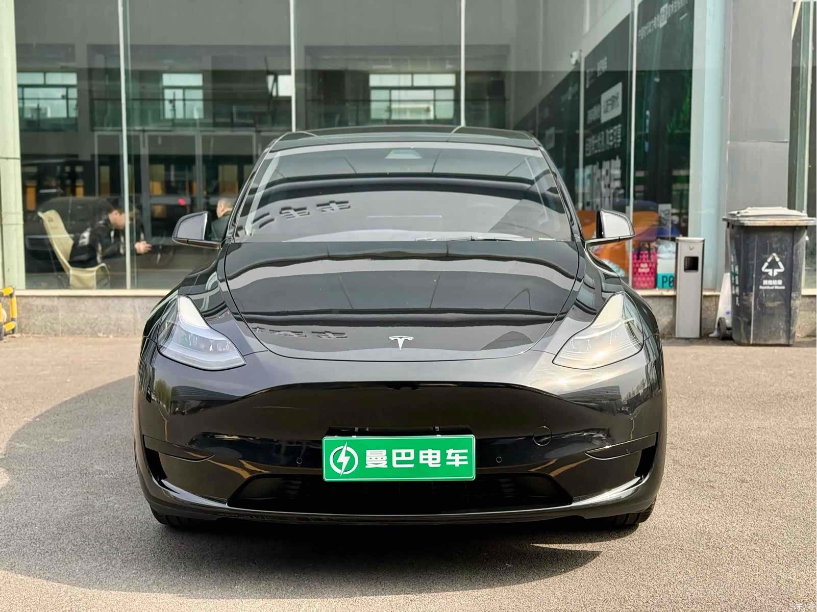 Tesla Model Y, 2023 3