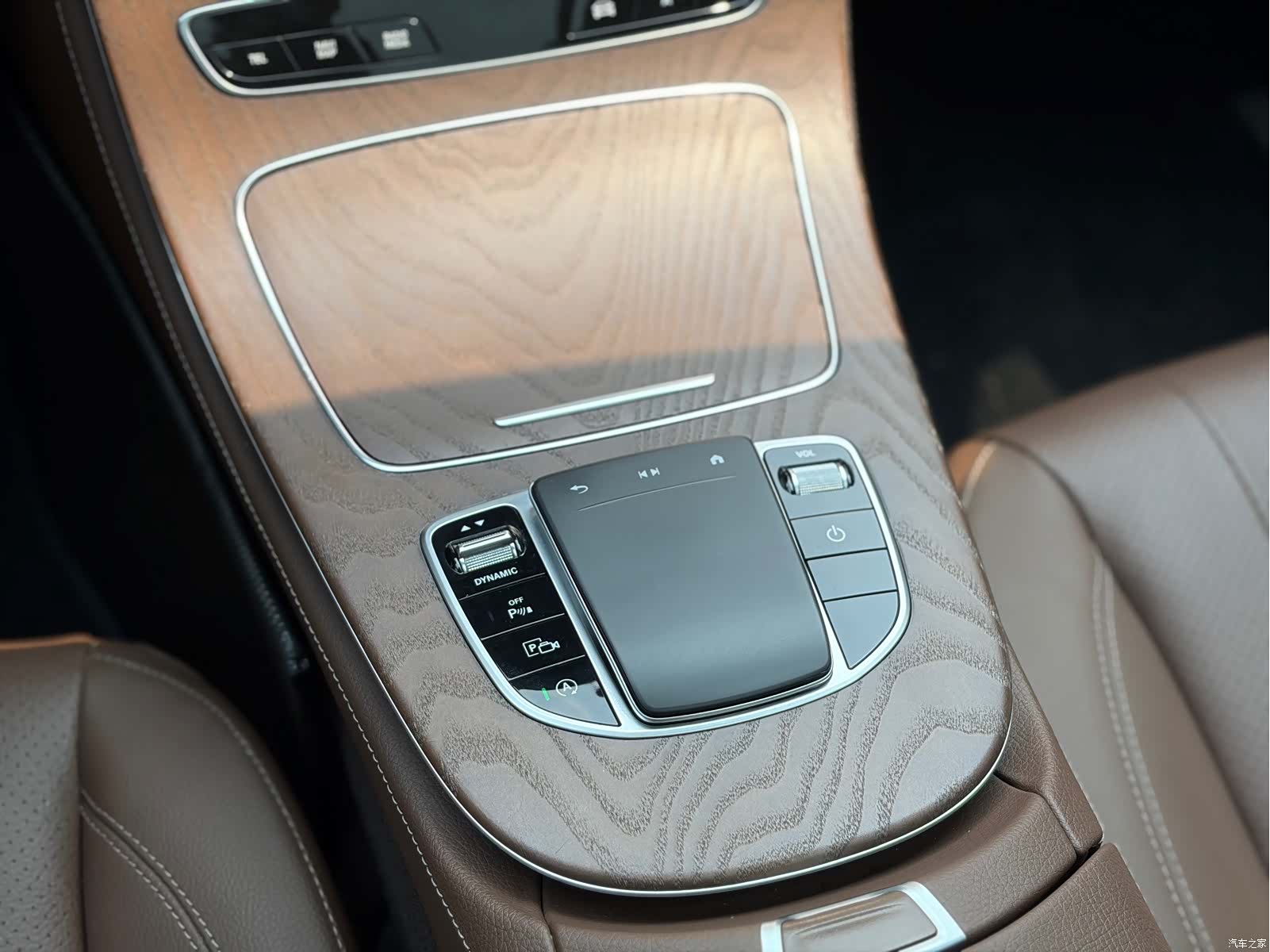 Mercedes-Benz E-Class, 2021 13