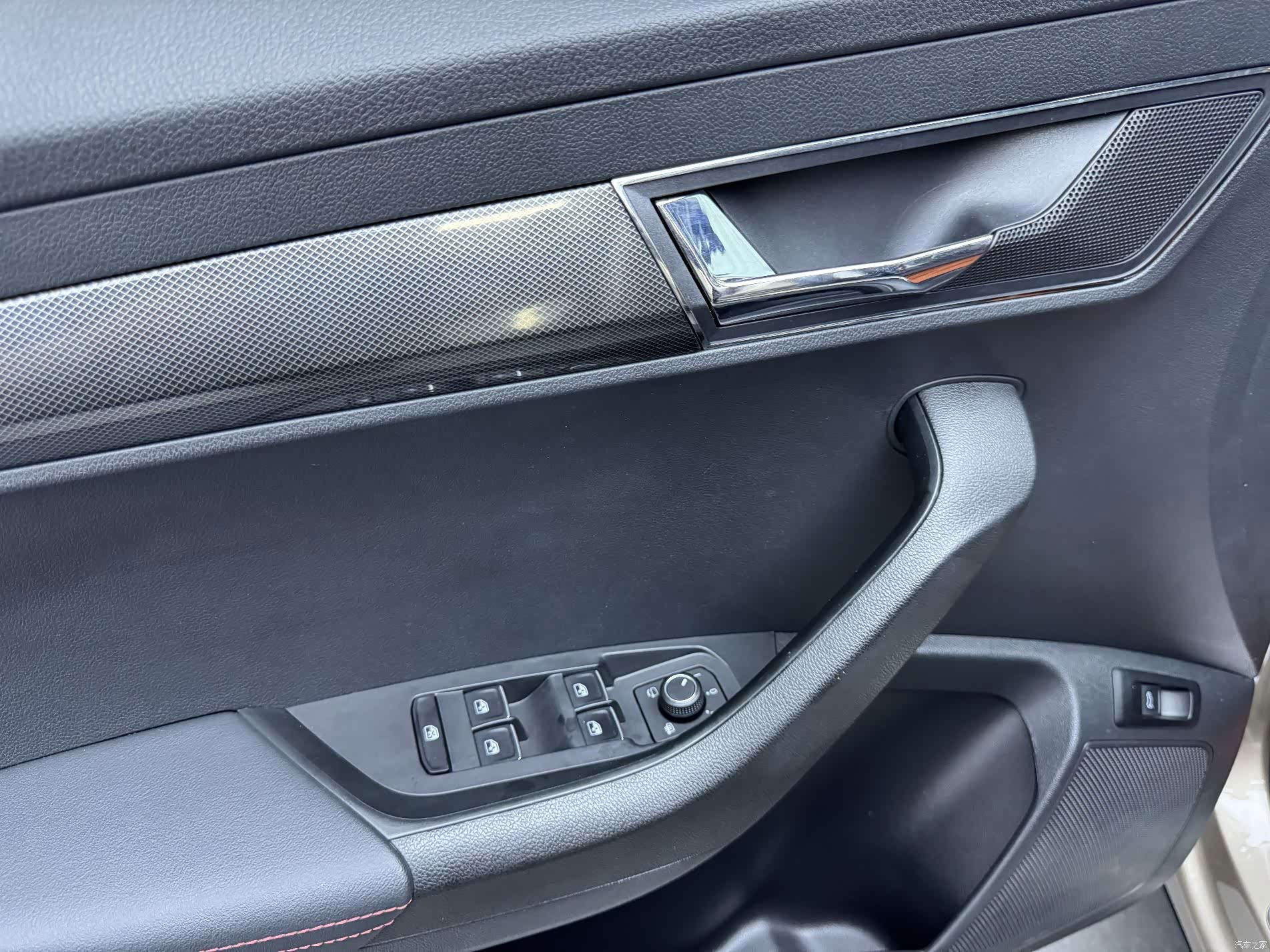 Skoda Karoq, 2022 11