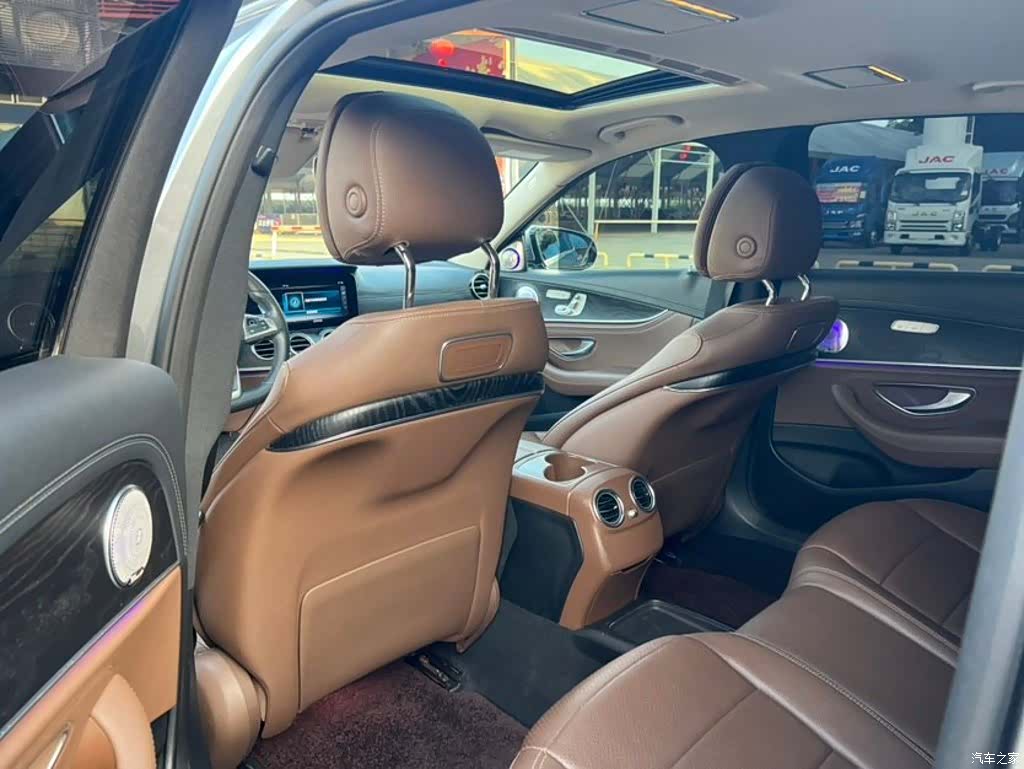 Mercedes-Benz E-Class, 2018 9