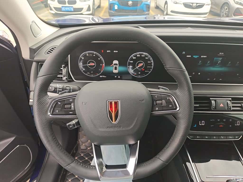Hongqi HS5, 2019 11