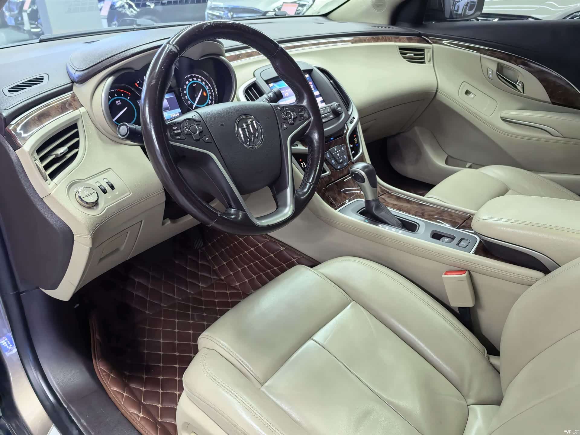 Buick LaCrosse, 2016 все фото