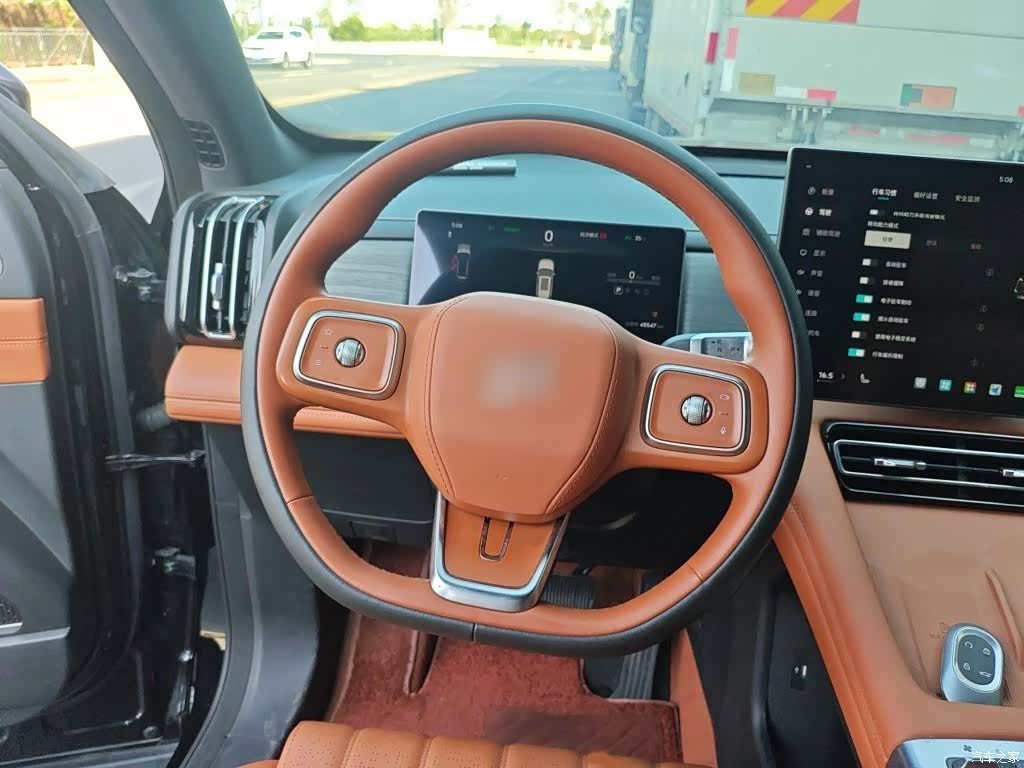 Jetour L7, 2025 3