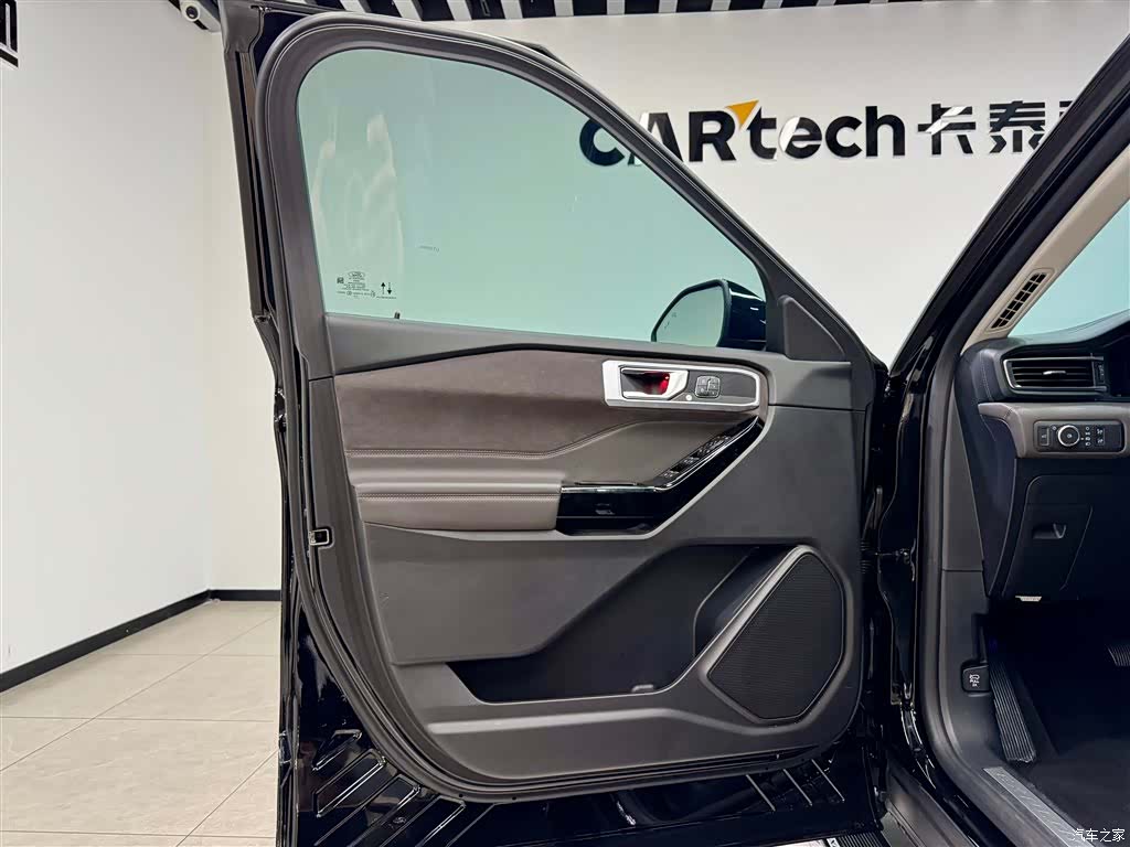 Ford Explorer, 2025 17