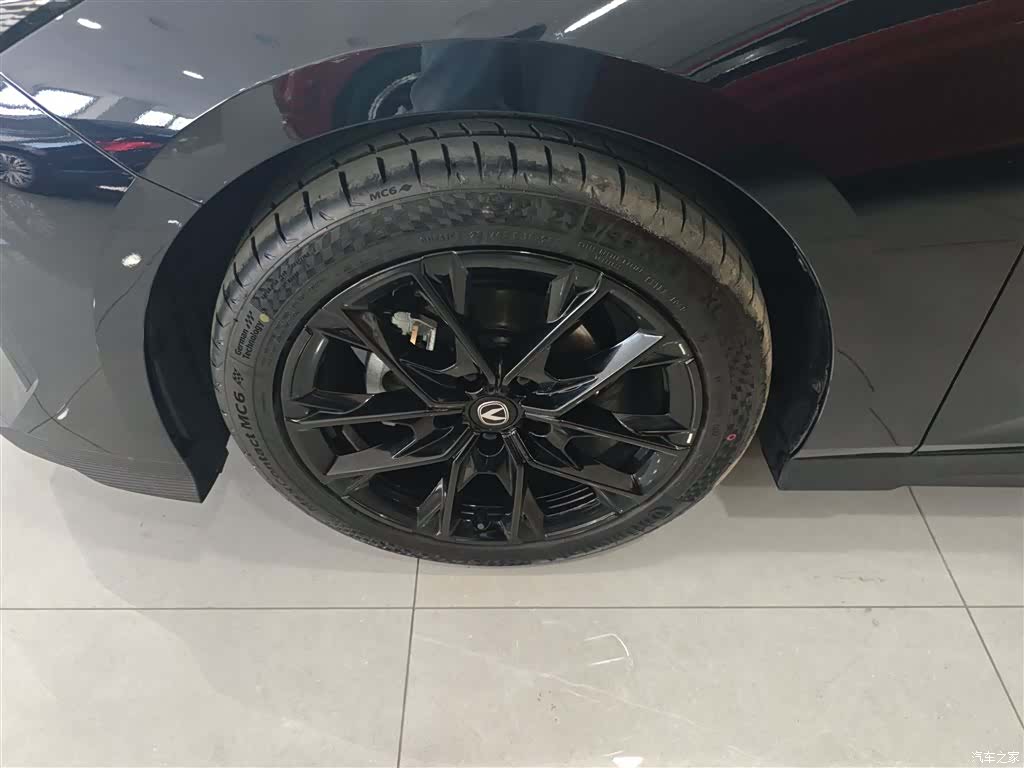 Changan UNI-V, 2025 25