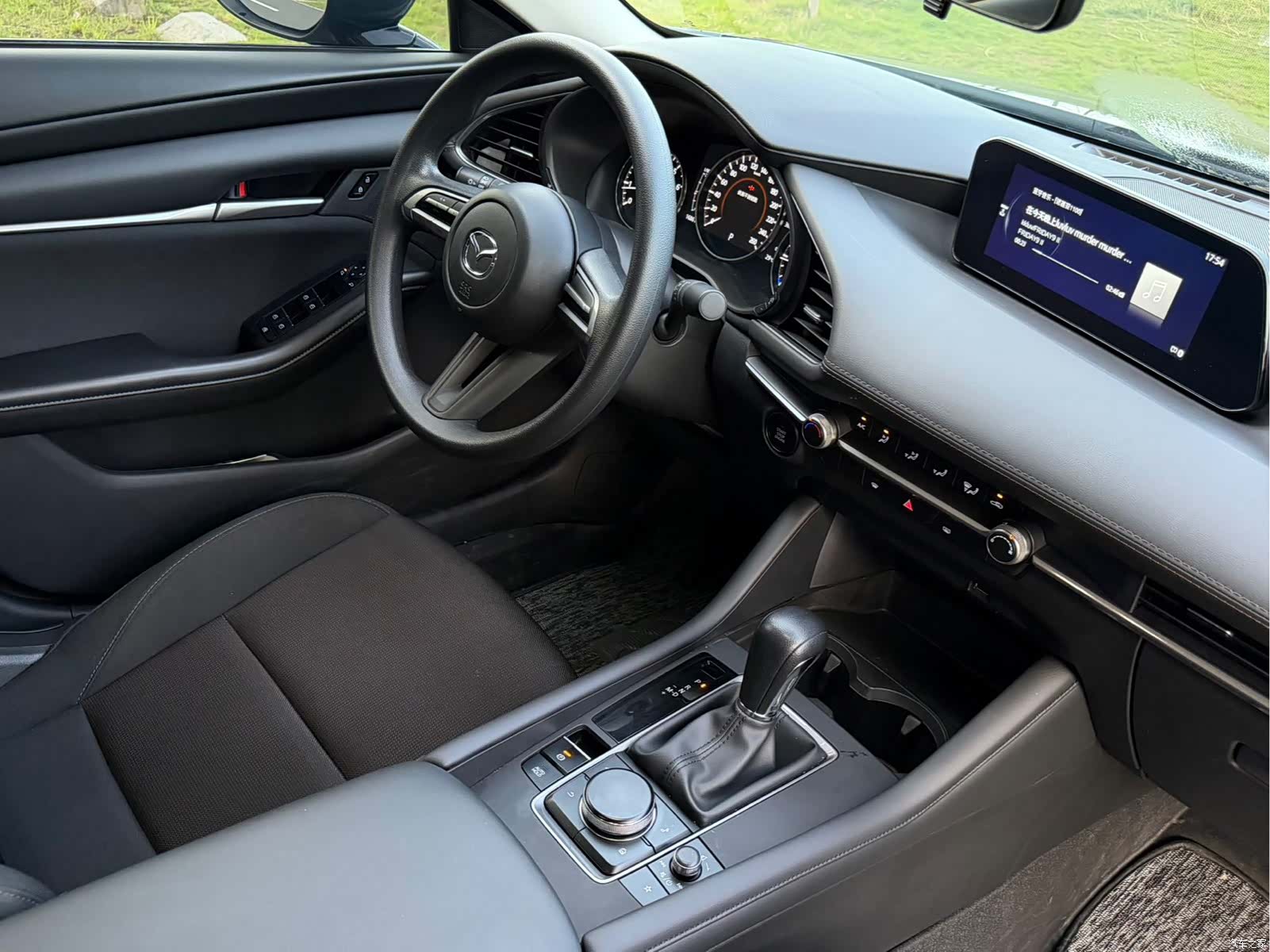 Mazda Mazda3, 2023 17