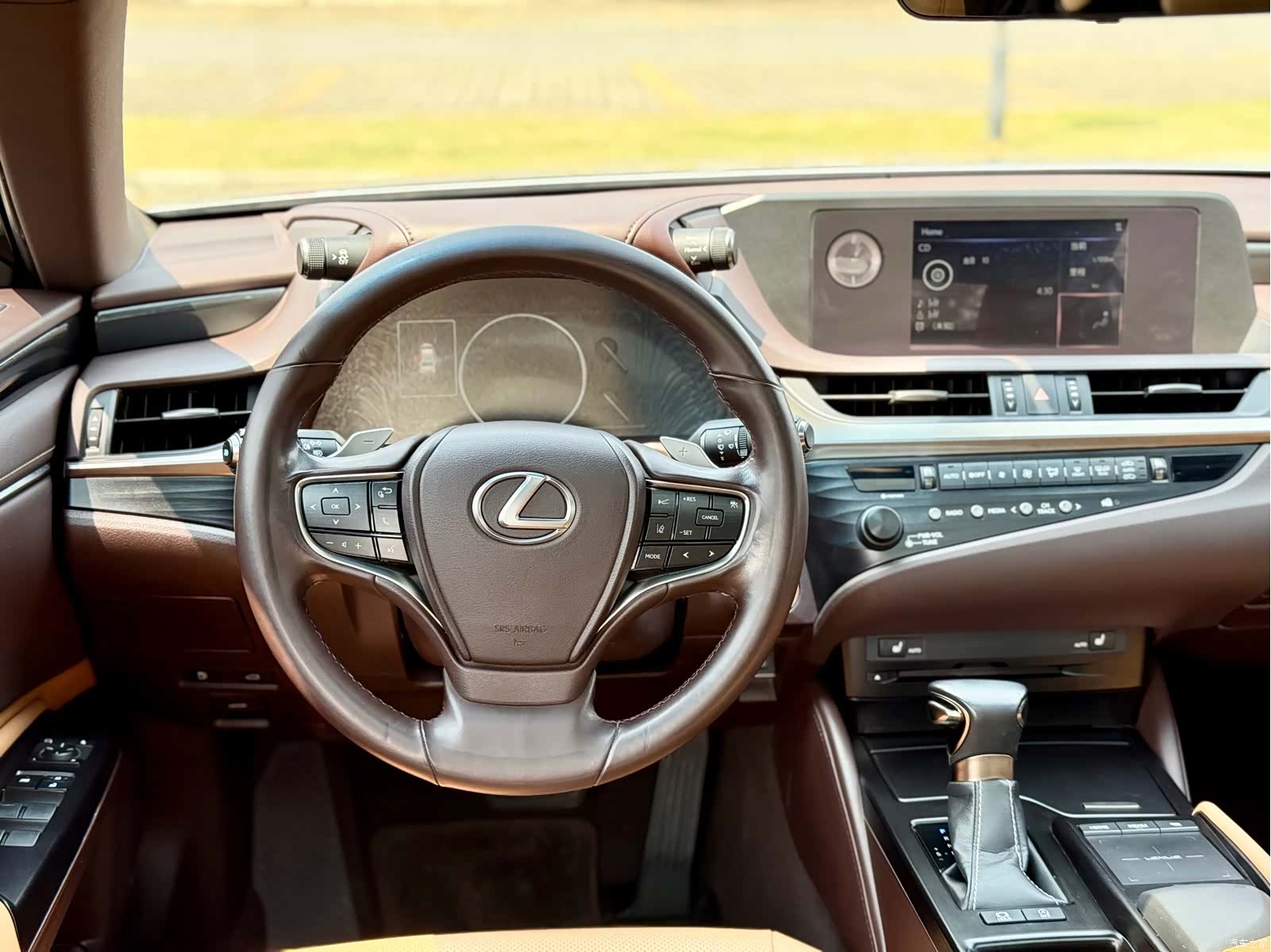 Lexus ES, 2021 11