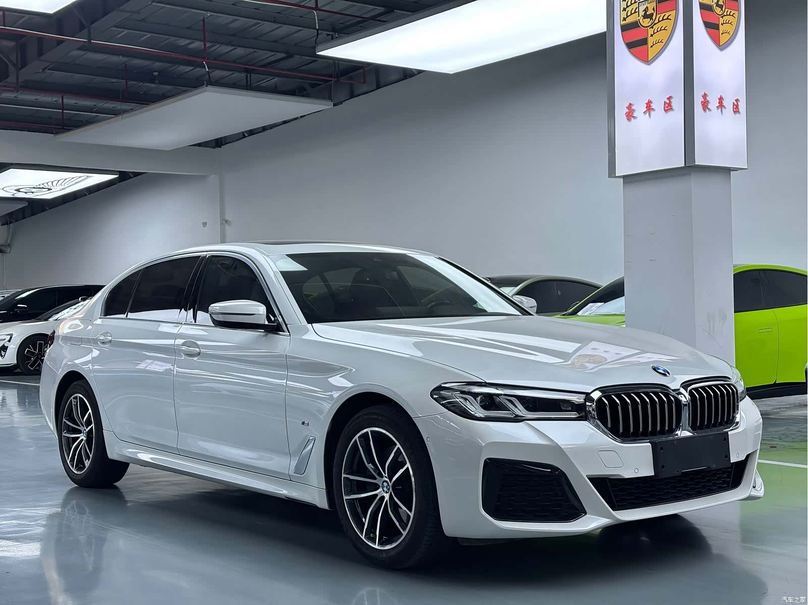 BMW 5 Series, 2021 3