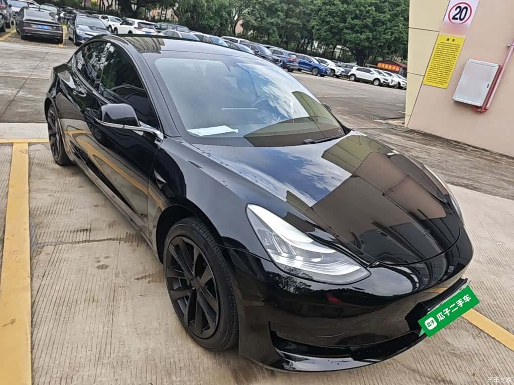 Tesla Model 3, 2020 4
