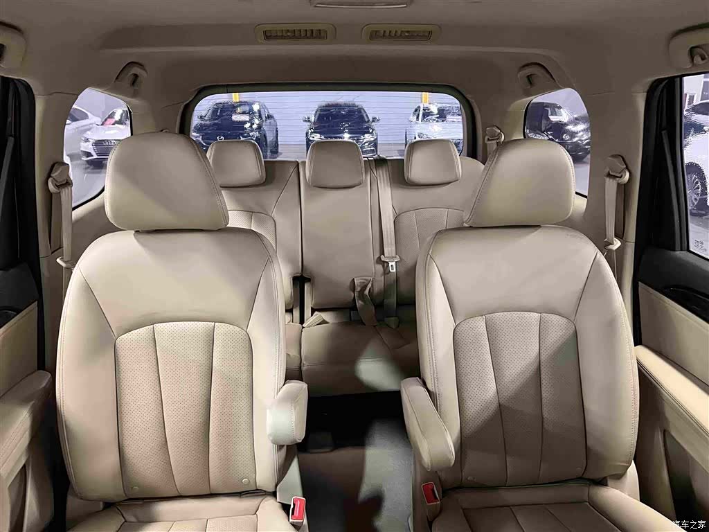 Wuling 730, 2016 11