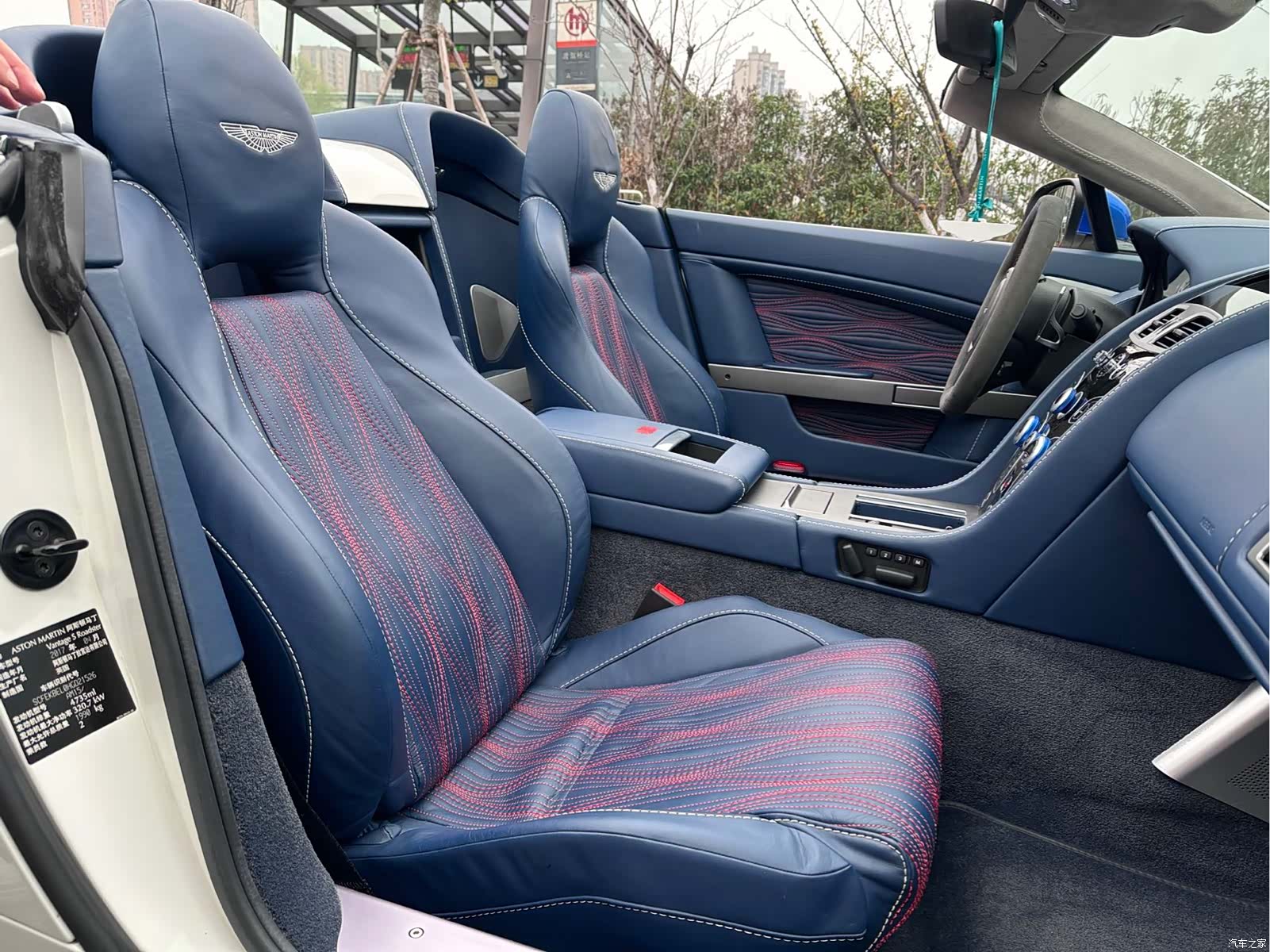 Aston Martin Vantage, 2018 12
